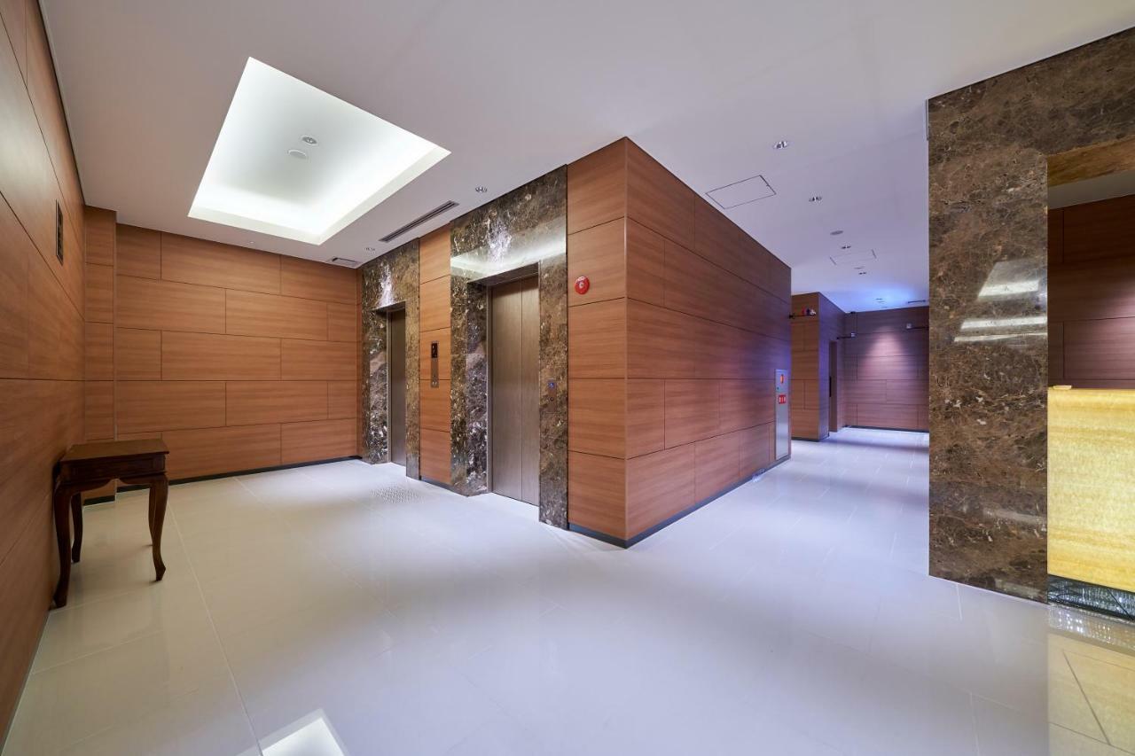 Welina Premier Shinsaibashi Hotel